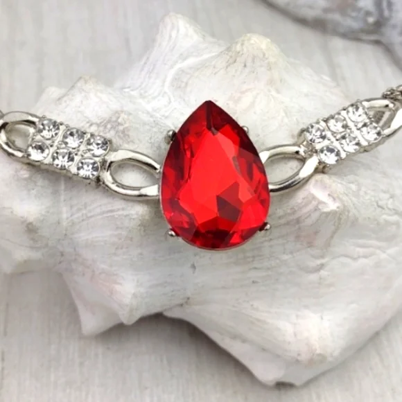 Vibrant Ruby Red Faceted Glass Jewel Rhinestone Silver Tone Choker Necklace - Picture 11 of 12